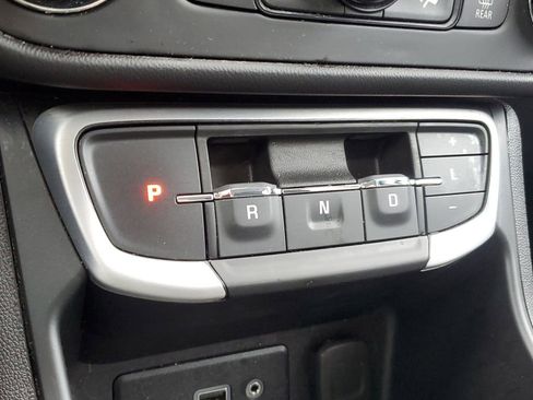 Used 2022 GMC Terrain SLE w/ Driver Convenience Package image 22