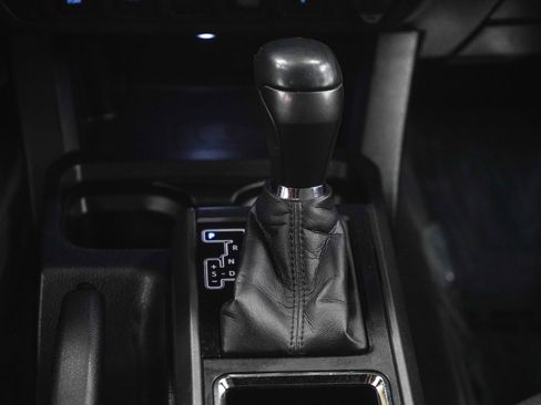 Used 2017 Toyota Tacoma TRD Sport w/ Premium & Technology Package AWD/4WD image 20