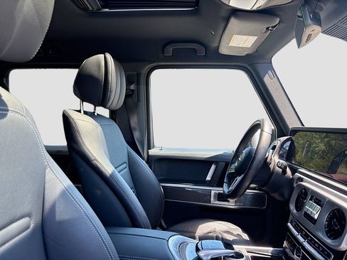 Used 2021 Mercedes-Benz G 550 image 38