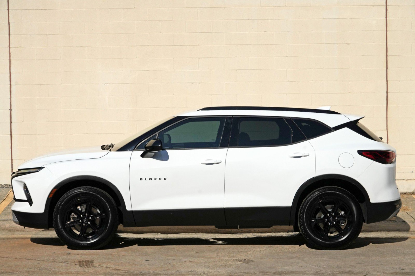 Used 2026 Chevrolet Blazer LT w/ Convenience Package FWD image 46