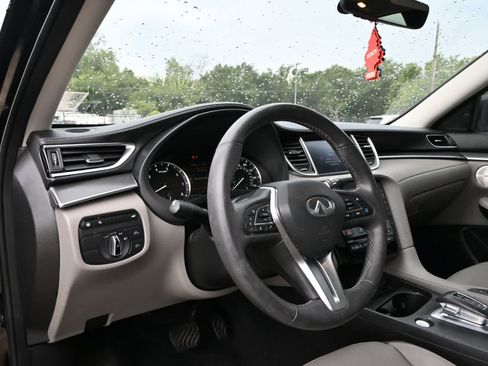 Used 2024 INFINITI QX50 Luxe FWD image 15