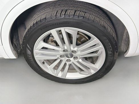 Used 2019 Audi Q5 2.0T Premium Plus w/ Premium Plus Package AWD/4WD image 31