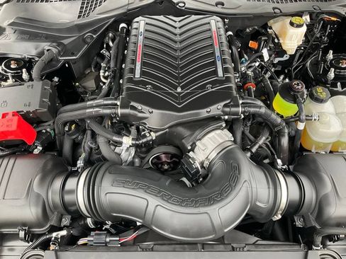 Used 2025 Ford Mustang GT Premium RWD image 46