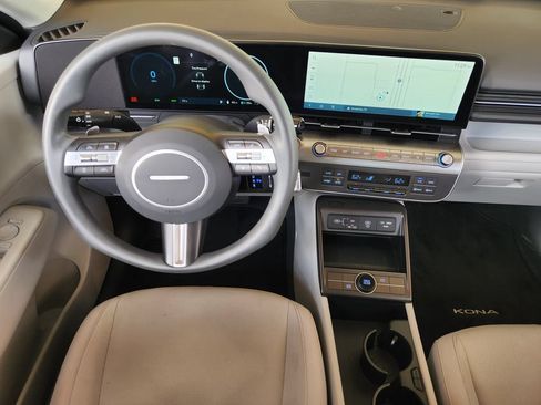 Used 2024 Hyundai Kona SE FWD image 28