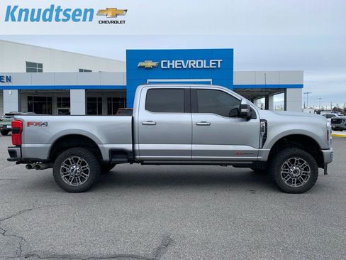 Used 2024 Ford F350 Limited w/ FX4 Off-Road Package image 8