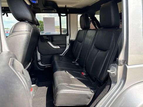 Used 2013 Jeep Wrangler Unlimited Sahara w/ Connectivity Group AWD/4WD image 44