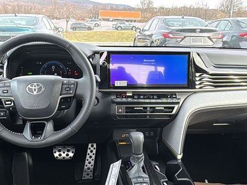 New 2026 Toyota Camry SE image 9