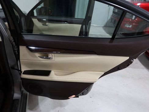 Used 2018 Lexus ES 350 w/ Luxury Package w/Wood Trim FWD image 31