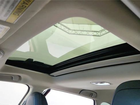 Used 2024 Subaru Outback Touring image 28