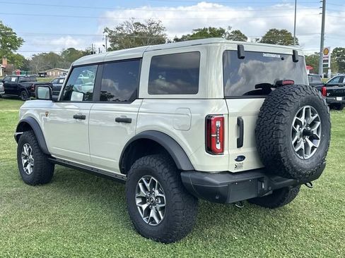 Used 2025 Ford Bronco Badlands AWD/4WD image 9