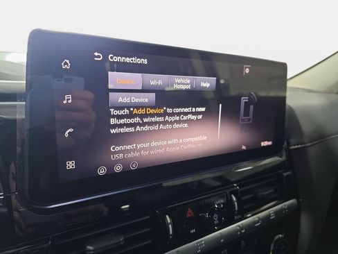 New 2026 Nissan Pathfinder SL FWD image 22