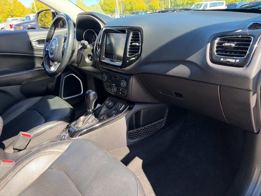 Used 2019 Jeep Compass Limited AWD/4WD image 12