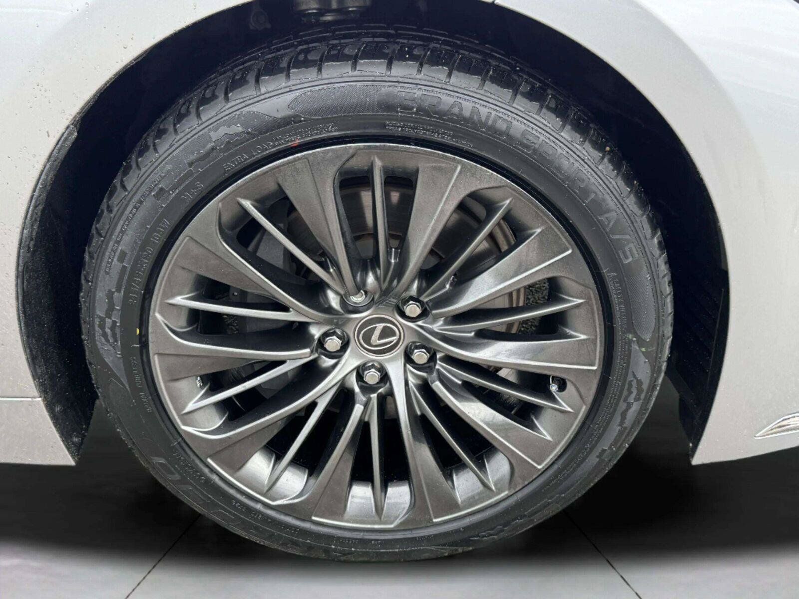 Used 2023 Lexus LS 500 w/ Interior Upgrade Package RWD image 49