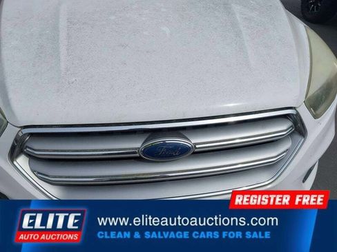 Used 2017 Ford Escape SE FWD image 12