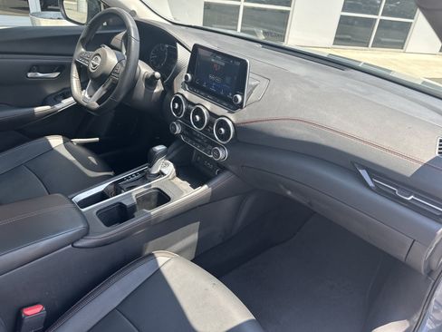 Used 2024 Nissan Sentra SR w/ SR Premium Package FWD image 27