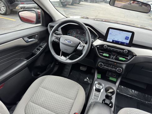 Used 2021 Ford Escape SE w/ Cold Weather Package FWD image 30