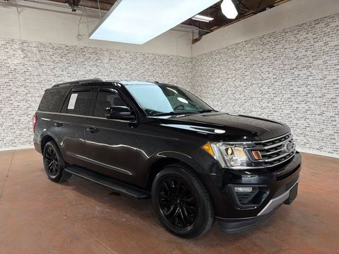 Used 2019 Ford Expedition XLT RWD image 1