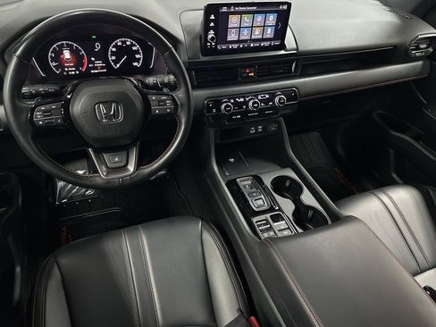 Used 2025 Honda Pilot TrailSport image 13