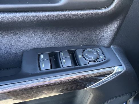 Used 2020 Chevrolet Silverado 1500 LT Trail Boss image 12