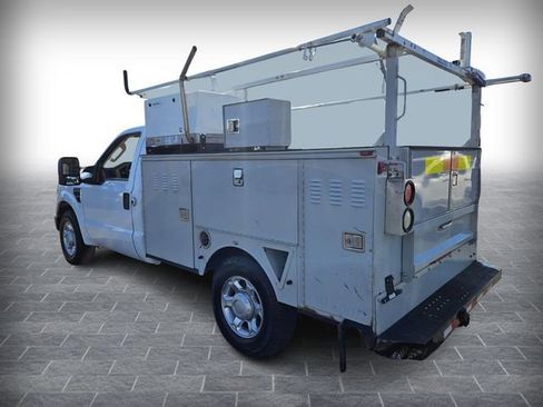 Used 2008 Ford F350 2WD Regular Cab Super Duty image 5