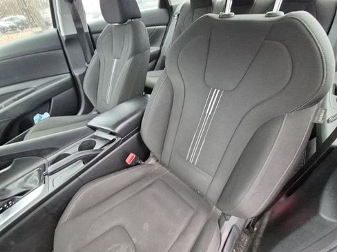 Used 2021 Hyundai Elantra SEL image 11