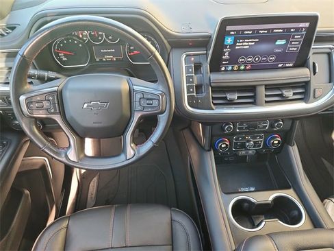 Used 2021 Chevrolet Suburban RST w/ Luxury Package image 11