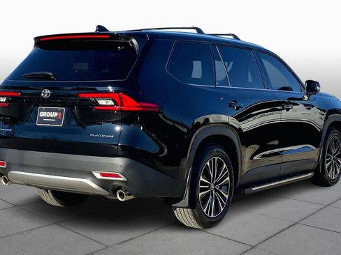 Used 2026 Toyota Grand Highlander AWD Hybrid image 12