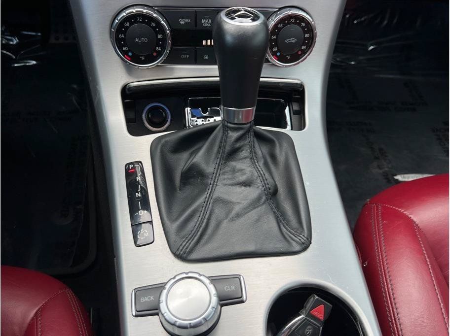 Used 2012 Mercedes-Benz SLK 350 image 15