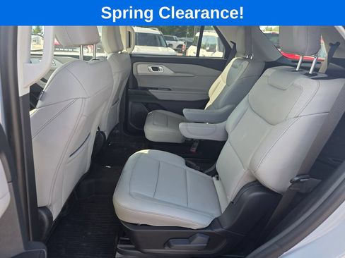 Used 2026 Ford Explorer Active w/ Active Comfort Package AWD/4WD image 31