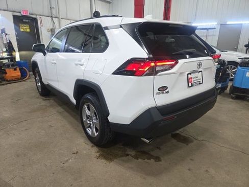 Used 2025 Toyota RAV4 XLE w/ Convenience Package image 4
