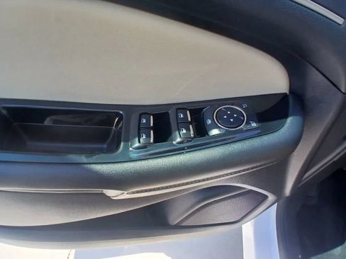 Used 2020 Ford Edge SEL AWD/4WD image 12