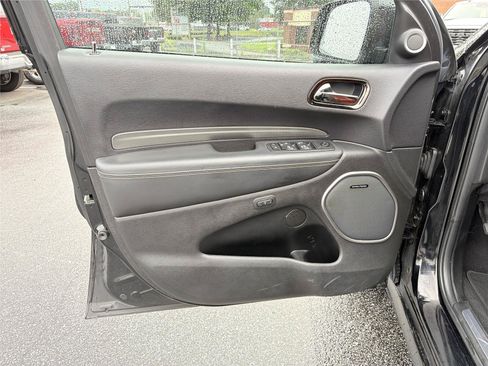 Used 2020 Dodge Durango SRT w/ Technology Group AWD/4WD image 9