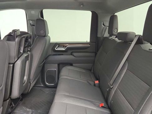 Used 2024 Chevrolet Silverado 2500 LT w/ Z71 Off-Road Package image 21