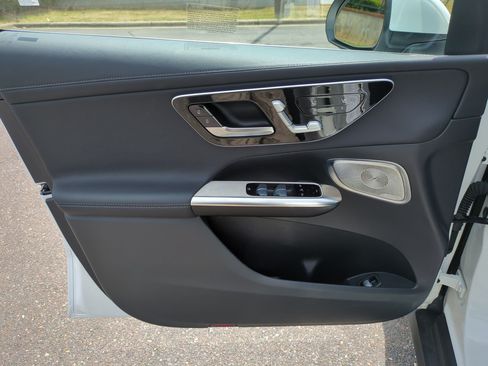 Certified 2024 Mercedes-Benz GLC 300 4MATIC image 12