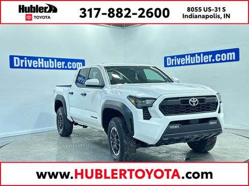 Used 2025 Toyota Tacoma TRD Off-Road image 1