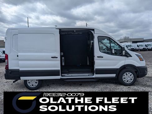 New 2026 Ford Transit 250 148 Medium Roof RWD image 9
