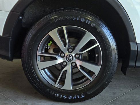 Certified 2016 Toyota RAV4 XLE image 5