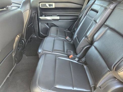 Used 2023 Ford Explorer XLT w/ Equipment Group 202A image 31