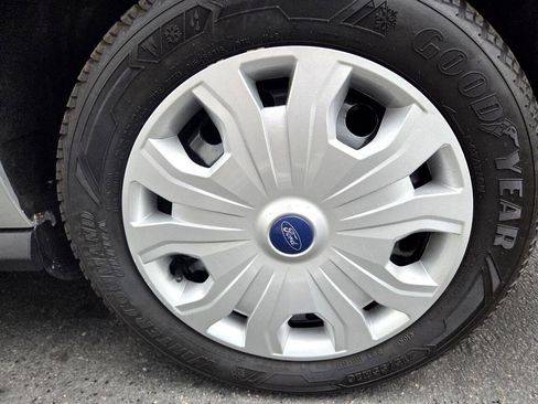 Used 2021 Ford Transit Connect XLT image 37