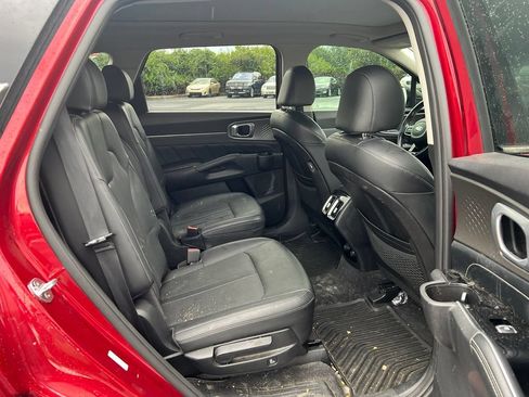 Used 2021 Kia Sorento SX AWD/4WD image 11