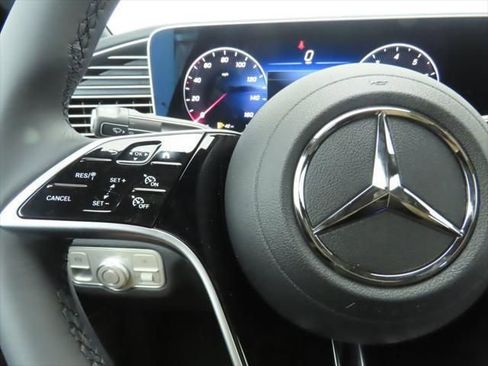 New 2026 Mercedes-Benz GLE 450 GLE 450 Coupe image 11