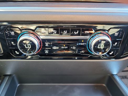 New 2026 GMC Sierra 1500 SLT w/ SLT Premium Package image 15