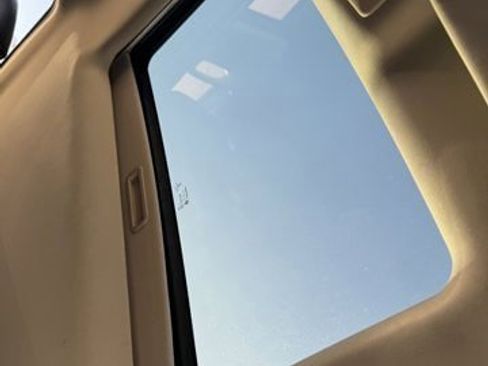 Used 2015 RAM 1500 Sport w/ Ignition Orange Sport Package image 33