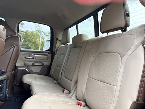 Used 2019 RAM 1500 Laramie image 28