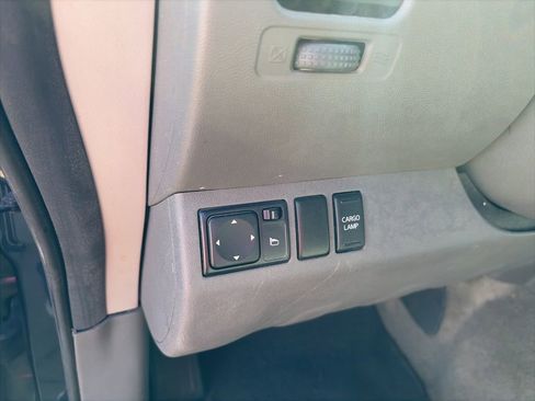 Used 2015 Nissan Frontier SV image 11