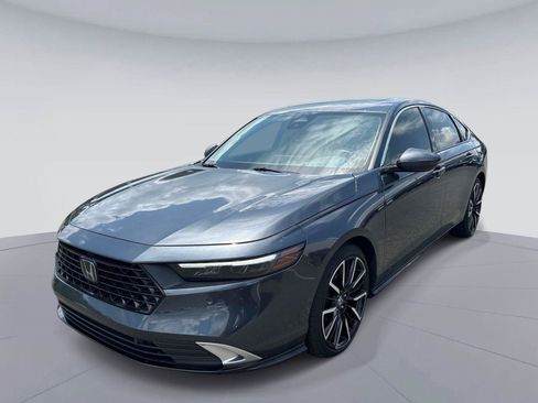 Used 2023 Honda Accord Touring image 8