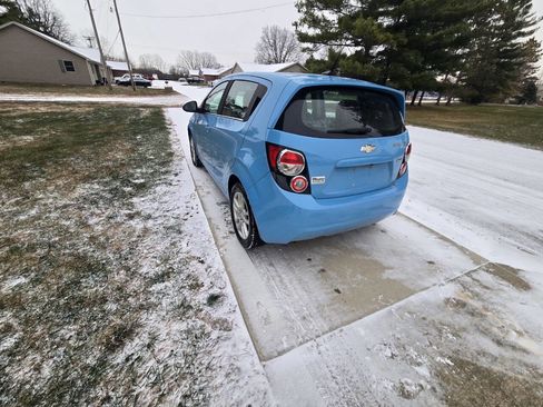Used 2014 Chevrolet Sonic LT w/ Fun and Sun Package image 8