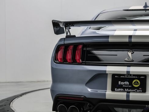 Used 2022 Ford Mustang Shelby GT500 w/ Carbon Fiber Track Pack RWD image 17