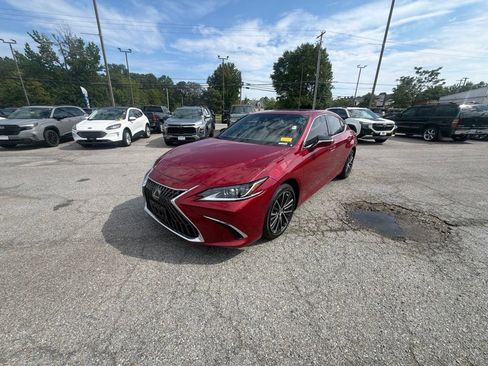 Used 2024 Lexus ES 350 w/ Premium Package FWD image 7
