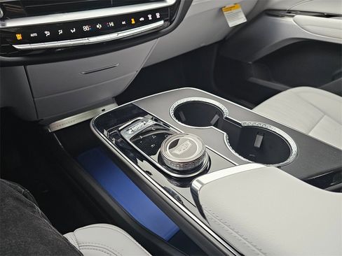New 2026 Cadillac Lyriq Premium Sport image 27